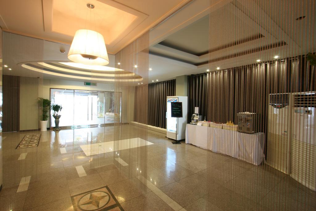Nice Hotel Uijeongbu Esterno foto
