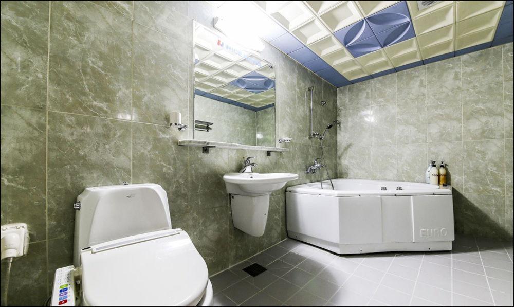 Nice Hotel Uijeongbu Esterno foto