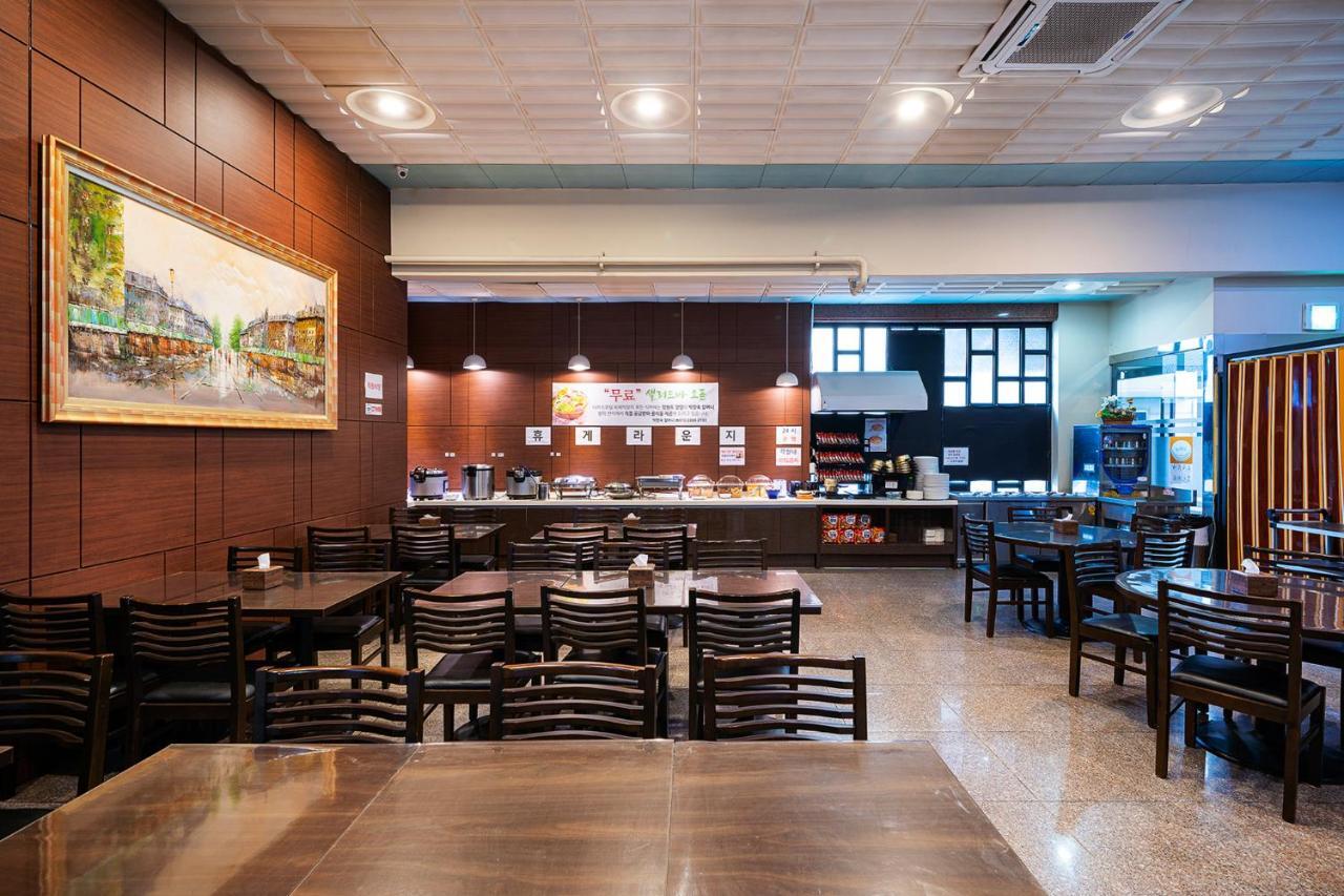 Nice Hotel Uijeongbu Esterno foto